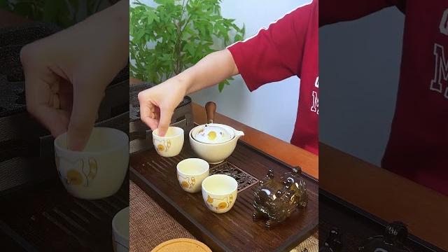 Tea time just got fancy (thanks to this pot) #teatime#teaset #teaware #teapot #tea #teawithfriends Tea time just got fancy (thanks to this pot) #teatime#teaset #teaware #teapot #tea #teawithfriends