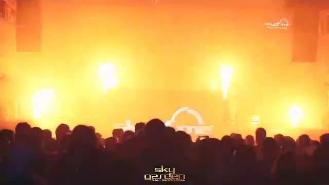 Dinar candy show dj at skygarden Dinar candy show dj at skygarden