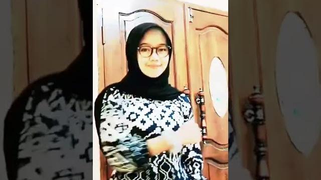 Hijab goyang tiktok hot Hijab goyang tiktok hot