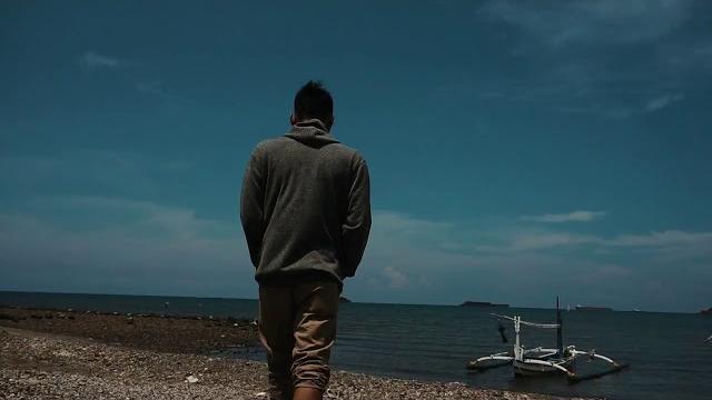 Aku dan tetangga pantai bohay Aku dan tetangga pantai bohay