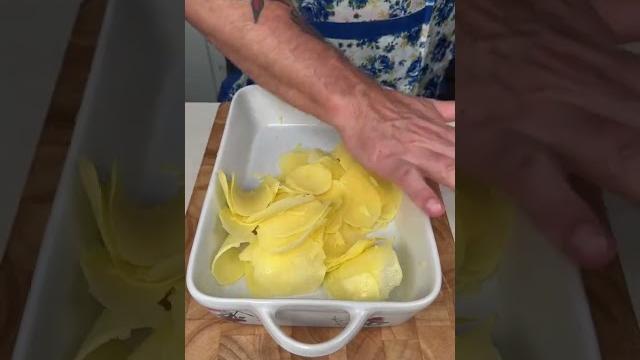 Easy 5 ingredient meat and potato casserole #drewcooks #easyrecipe #meatandpotatoes #casserole Easy 5 ingredient meat and potato casserole #drewcooks #easyrecipe #meatandpotatoes #casserole