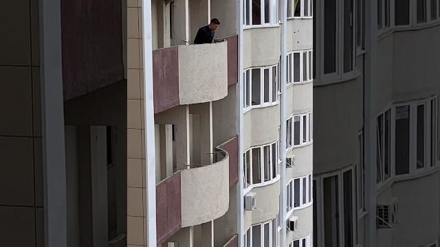 Плачу на техно.когда узнал что карантин продлён.... Плачу на техно.когда узнал что карантин продлён....