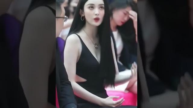 新疆四美之一#古力娜扎 这颜值不愧是西域出来的#颜值 #女明星 新疆四美之一#古力娜扎 这颜值不愧是西域出来的#颜值 #女明星