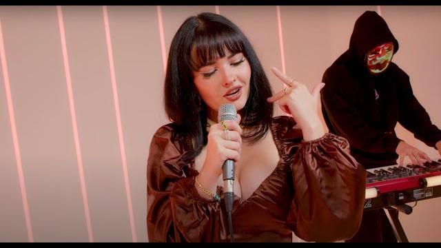Bts - butter (live cover by ana whiterose) Bts - butter (live cover by ana whiterose)