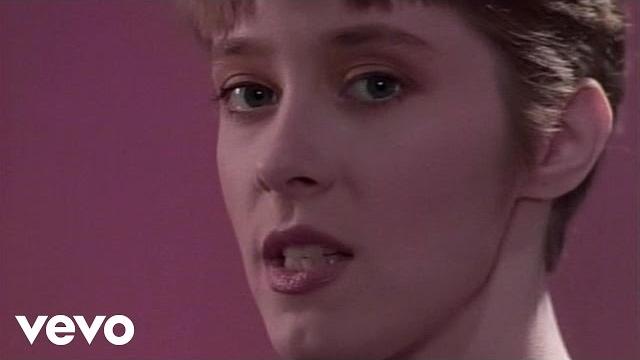 Suzanne vega - solitude standing Suzanne vega - solitude standing