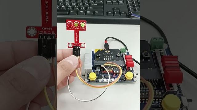 Micro.bit ksb039紅綠燈 Micro.bit ksb039紅綠燈