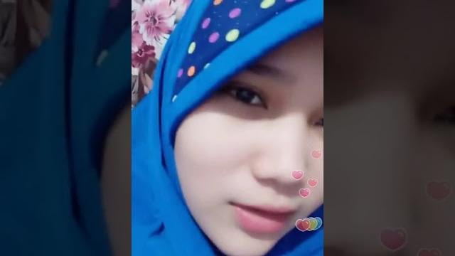 Mawar si hijab biru Mawar si hijab biru