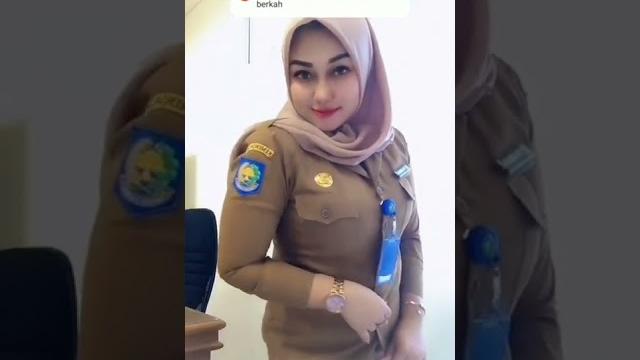 Pns hijab awokawok #fyp #memes #hotvideo Pns hijab awokawok #fyp #memes #hotvideo