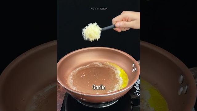 Garlic noodles #asmr #shorts Garlic noodles #asmr #shorts