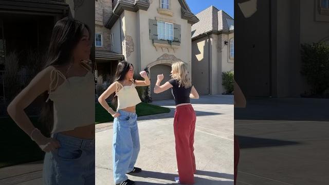 The new handshake!!! who's taller can you tell?? ⭐️ #16kids #notenoughnelsons #nenfam #ootd The new handshake!!! who's taller can you tell?? ⭐️ #16kids #notenoughnelsons #nenfam #ootd