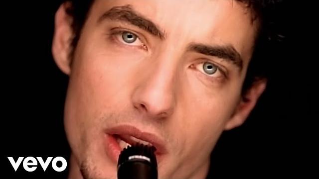 The wallflowers - one headlight (official music video) The wallflowers - one headlight (official music video)