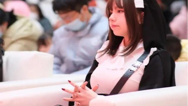 屑修女 “你在教我做事?” 屑修女 “你在教我做事?”