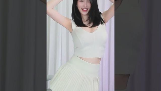 Korean streamer dance video Korean streamer dance video