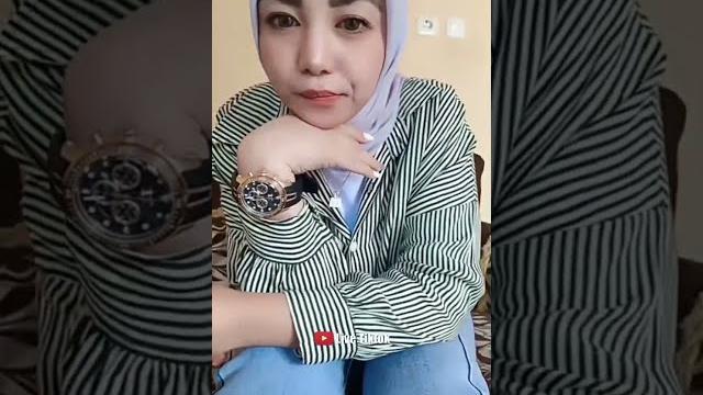Cewe cantik hijab live mulus,.. (eps.14) Cewe cantik hijab live mulus,.. (eps.14)