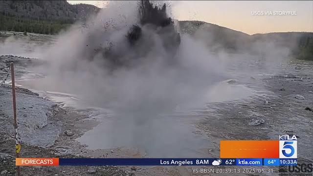 Eruption at yellowstone caught on camera Eruption at yellowstone caught on camera