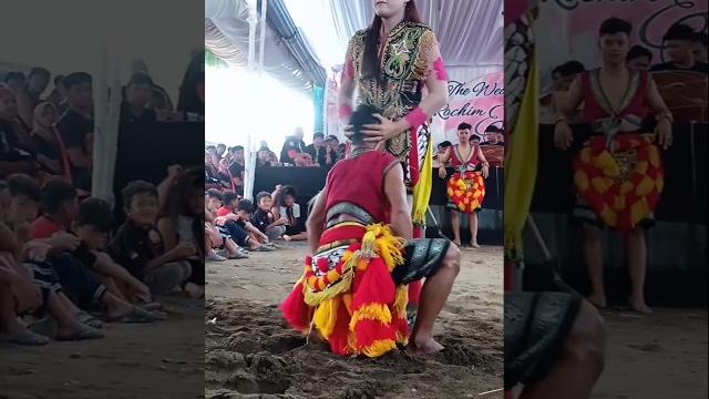 Dikasih apem tembem Dikasih apem tembem