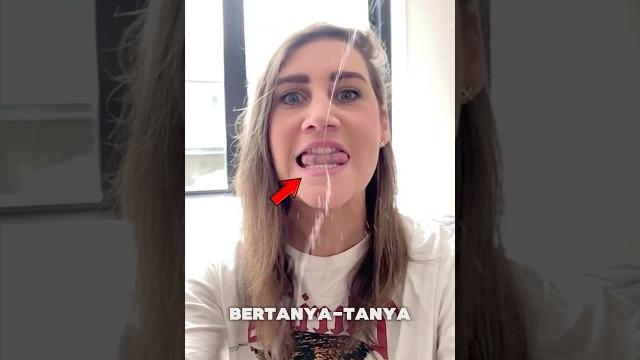 Begini caranya meludah seperti ular#shorts Begini caranya meludah seperti ular#shorts