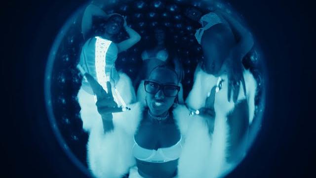 Yanix - party (премьера клипа) Yanix - party (премьера клипа)