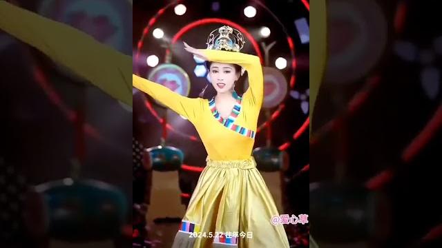 麦穗儿现代舞,民族舞蹈,我在草原望北京。#最美舞者 #舞台无处不在 #舞蹈 #气场全开 #美不美你说了算 麦穗儿现代舞,民族舞蹈,我在草原望北京。#最美舞者 #舞台无处不在 #舞蹈 #气场全开 #美不美你说了算