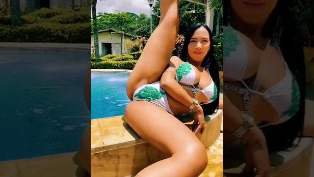 Big ass booty full grils bikini Big ass booty full grils bikini