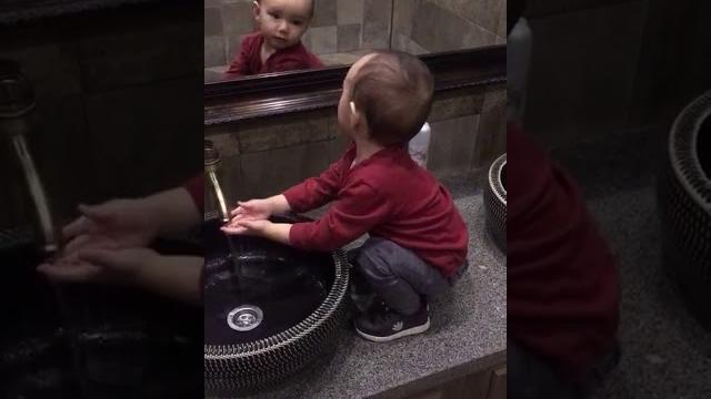 Учимся умываться Учимся умываться