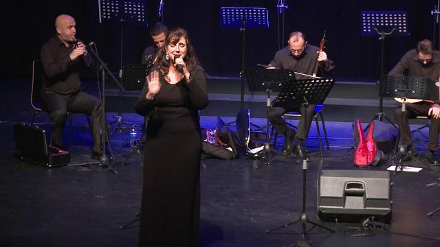 Gaş gabağın yerle gedir -tülin berbergil Gaş gabağın yerle gedir -tülin berbergil