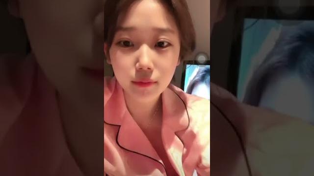 抖音网红小洁走光露点闪现漏点!更多主播福利电报群https://t.me/qqzeng 抖音网红小洁走光露点闪现漏点!更多主播福利电报群https://t.me/qqzeng