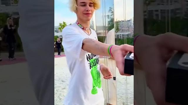Did he make the right choice or not? / он сделал правильный выбор или нет? / margo_flury Did he make the right choice or not? / он сделал правильный выбор или нет? / margo_flury