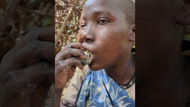 Queen of the jungle from hadzabe tribe #africa #cooking #america #wildlife #colonelkkjϟ #wildlife Queen of the jungle from hadzabe tribe #africa #cooking #america #wildlife #colonelkkjϟ #wildlife