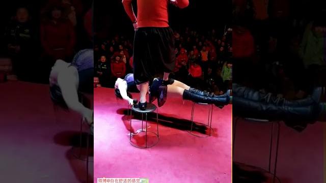 踩美女肚子 step on belly trample 踩美女肚子 step on belly trample