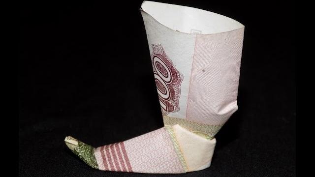 Оригами из денег сапог из купюры Оригами из денег сапог из купюры