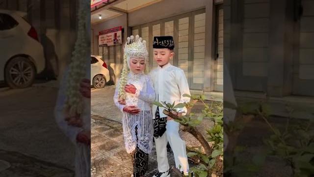 Bucin gak sih..nikah dini paling bocil Bucin gak sih..nikah dini paling bocil