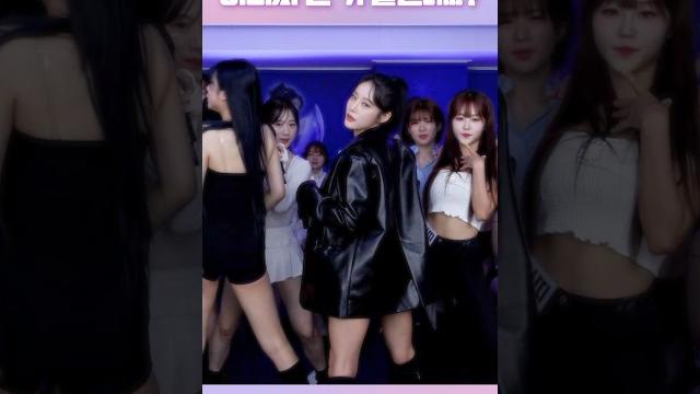 얼굴 하나로 추는 춤..ㄷㄷ 어디서 본 거 같은데..? 얼굴 하나로 추는 춤..ㄷㄷ 어디서 본 거 같은데..?