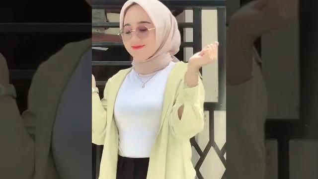 Tiktok jilbab kacamata gunung nonjol (1) Tiktok jilbab kacamata gunung nonjol (1)
