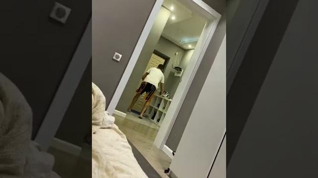 Прикол с колонкой Прикол с колонкой