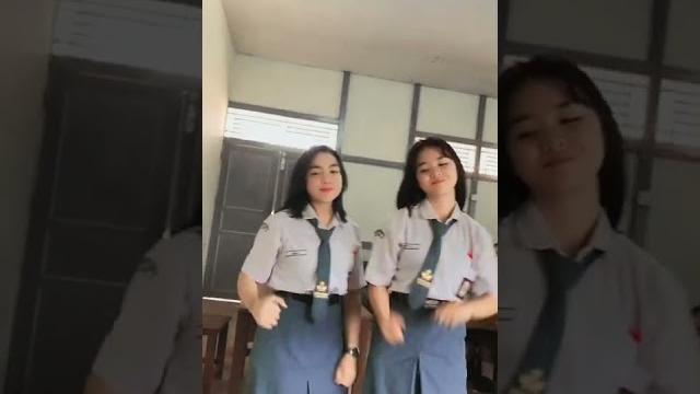 Video tiktok anak sma sound yang lagi viral Video tiktok anak sma sound yang lagi viral
