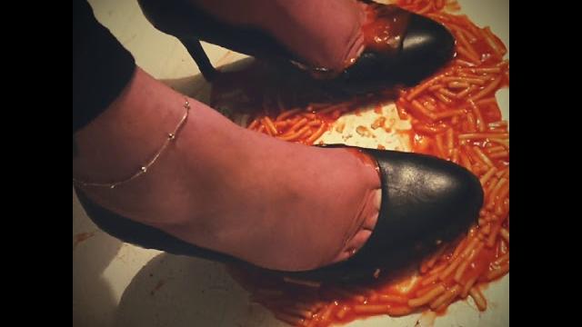 Sexy mistress foot fetish video Sexy mistress foot fetish video