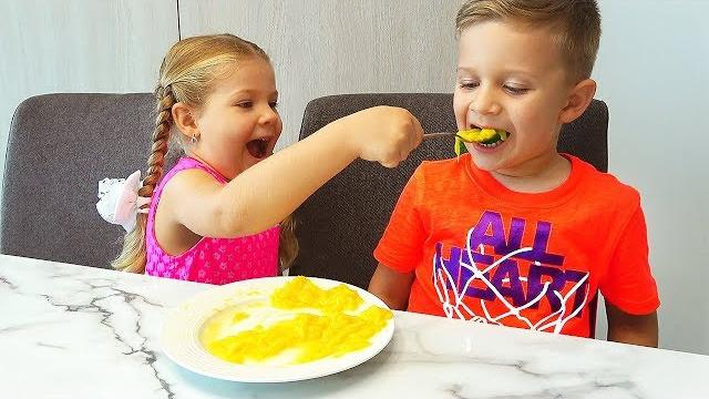 Диана как няня для ромы! diana pretend play a nanny Диана как няня для ромы! diana pretend play a nanny
