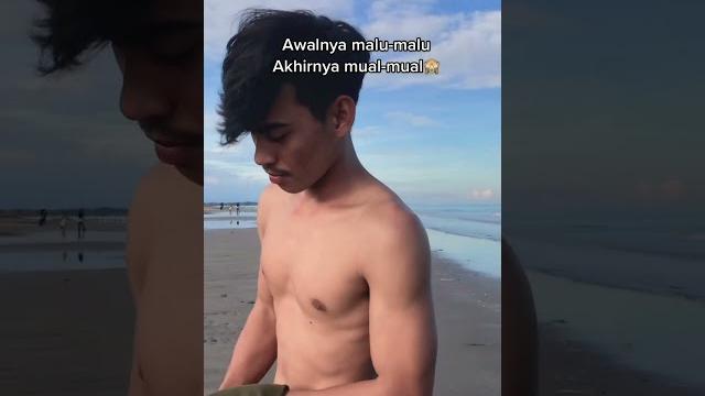 Jangan malu nanti mau #shorts #cowokindonesia #rotisobekcowok #sixpack #tiktok #asianboy Jangan malu nanti mau #shorts #cowokindonesia #rotisobekcowok #sixpack #tiktok #asianboy