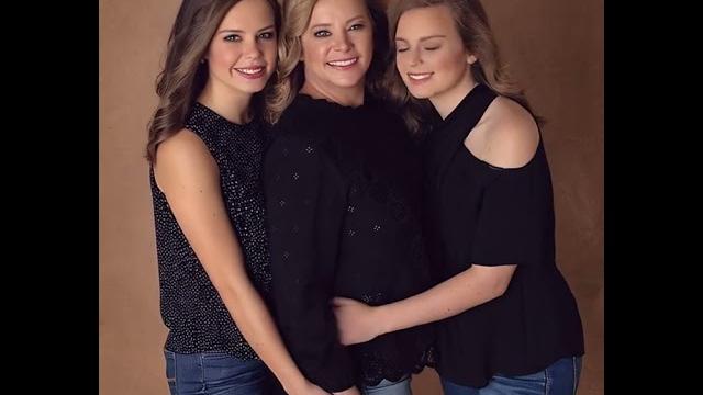 Three women, three generations, one unforgettable kiss! love and connection have no age! #kiss Three women, three generations, one unforgettable kiss! love and connection have no age! #kiss