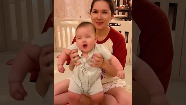 蹦蹦跳跳的小老三 蹦蹦跳跳的小老三