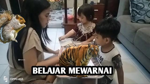 Belajar dan di gangguin adek .. Belajar dan di gangguin adek ..
