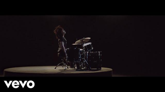 Lenny kravitz - low (official video) Lenny kravitz - low (official video)