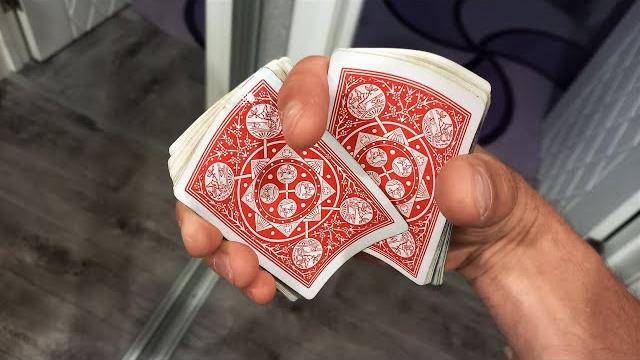 Shuffling cards with one hand Shuffling cards with one hand