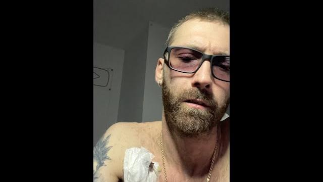 Заболел. завтра в больницу. (вертик) Заболел. завтра в больницу. (вертик)
