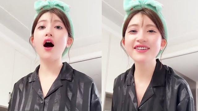 当我要出去洗脚按摩时,女友为了阻止竟在家玩变装小游戏!! 当我要出去洗脚按摩时,女友为了阻止竟在家玩变装小游戏!!