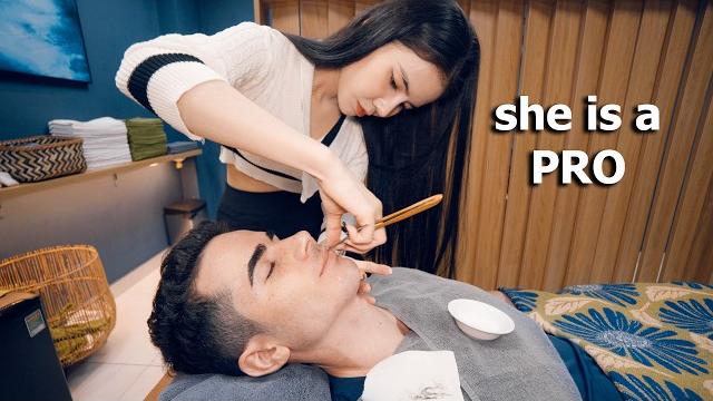 Asmr: extraordinary service at the vietnamese vip barbershop! (shave, massage, shampoo) Asmr: extraordinary service at the vietnamese vip barbershop! (shave, massage, shampoo)
