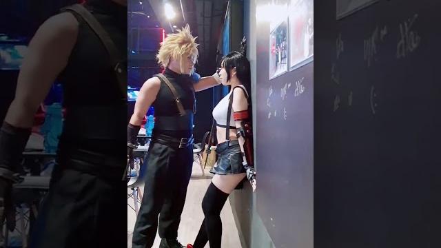 Final fantasy 7 remake kabedon (cosplay funny moments) Final fantasy 7 remake kabedon (cosplay funny moments)