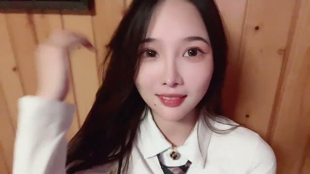 虎牙 小小奶瓶儿 (6) 虎牙 小小奶瓶儿 (6)
