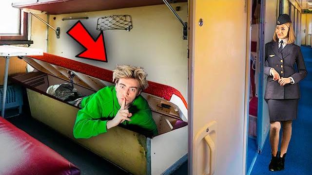 Еду в поезде без билета!**меня поймали?** Еду в поезде без билета!**меня поймали?**